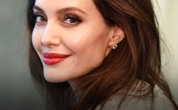 Angelina Jolie, 49, Wears Curly Hair & a ‘Revenge Dress’ at the 2024 Afi Fest, Dividing Users over Her Look