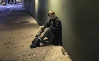 Rich Man Humiliates Boy Shining Shoes in Underpass