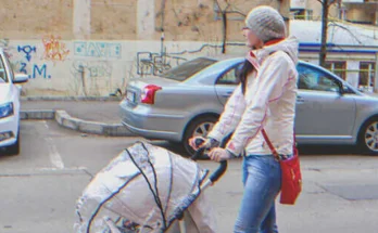 Old Man Helps Single Mom Fix Baby Stroller, Next Day Sees Private Jet Landing For Him — Story of the Day