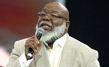 Bishop T.D. Jakes Suffers Medical Emergency While Delivering Sunday Sermon - Details