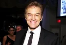 What Dr. Oz's Blonde-Haired Wife and Mom of His 4 Kids, Who 'Rubs' His Head, Looks Like