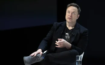 Elon Musk Fires Back at Lucasfilm Boss for ‘Destroying’