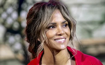 Halle Berry Stuns in Her Iconic Flower-Beaded Gown from the 2002 Oscars, 22 Years After Receiving Her Academy Award – Photos