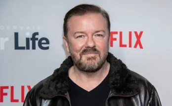 Ricky Gervais caused a storm on social networks with a series of transphobic tweets. What’s going on when the famous comedian is criticized for controversial jokes?