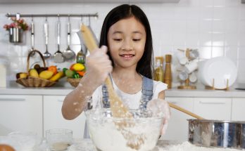 My Fiance's 7-Year-Old Daughter Cooks Breakfast & Does All the Chores Every Day — I Was Taken Aback When I Found Out Why