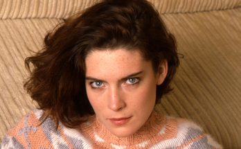 What 90s Star Lara Flynn Boyle Looks like Now – Her Transformation