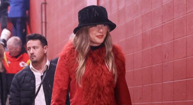 Taylor Swift Sparks Concern for Looking 'Uncomfortable' Upon Arriving at the AFC Championship Game